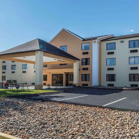 Quality Inn & Suites Harmarville Экстерьер фото